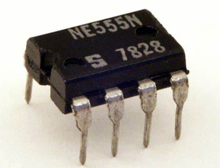 Mengenal IC 555 (IC Timer)