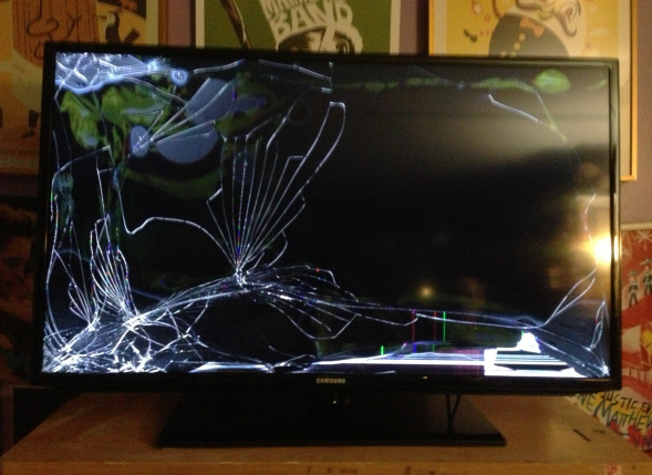 Biaya Service TV LED Pecah