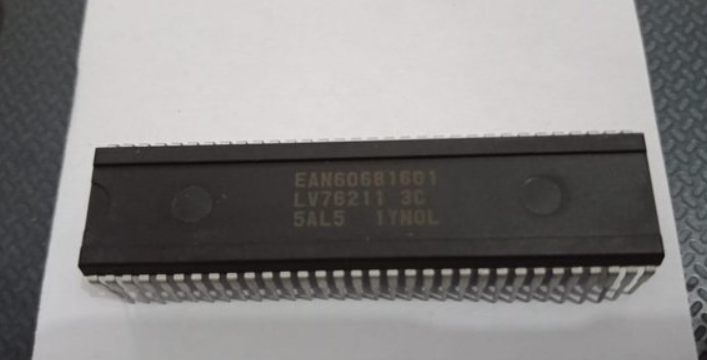 Data Pin IC LV76211