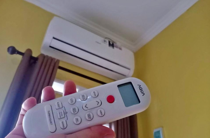 Fungsi Tombol Pada Remote AC Aqua