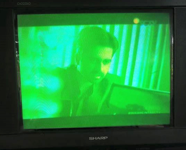 Cara Menghilangkan Warna Hijau Pada Layar TV Kalian