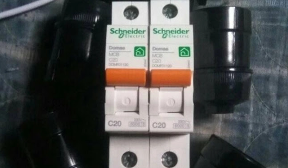 Perbedaan MCB Schneider Asli dan Palsu