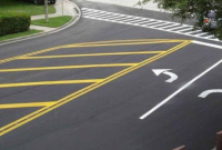 Perbedaan Marka Jalan Kuning dan Putih